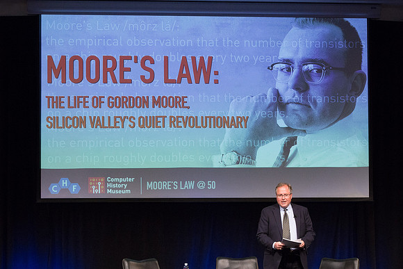 Moore_010