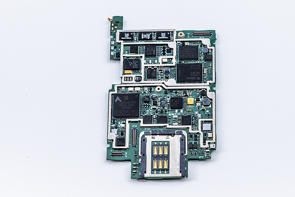 iPhone 3 Board - BG