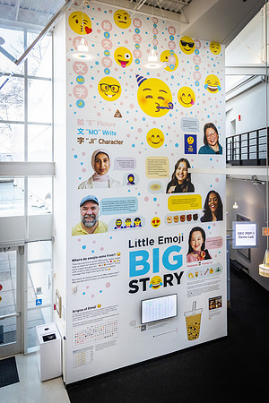 Emoji-12