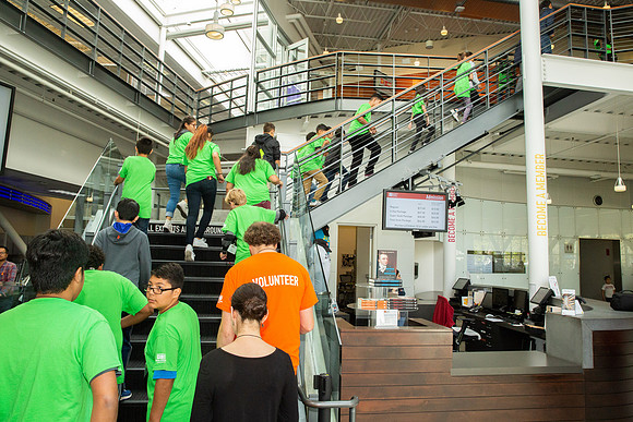 DCB07Apr18-054