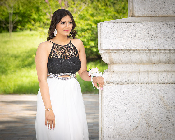 Prom-049