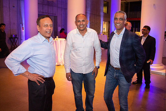 F1-083