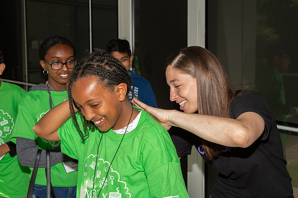 DCB14Apr-096