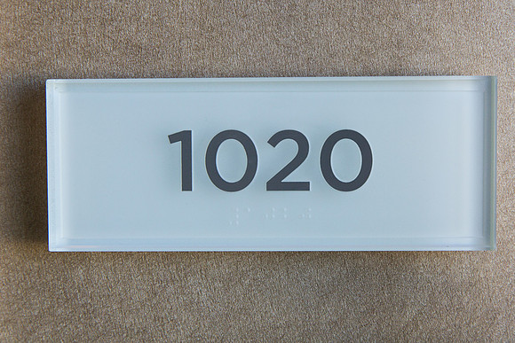 AS 1Women-1025